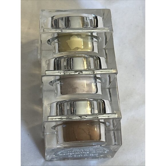 Models Prefer Ready-to-Wear Stackable Face Powders Yellow light & bronzer .14 oz - Picture 9 of 12